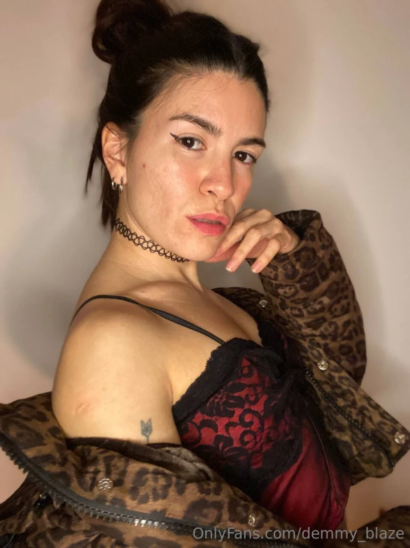 Look at you still scrolling hard silent worthless she posts you drool 