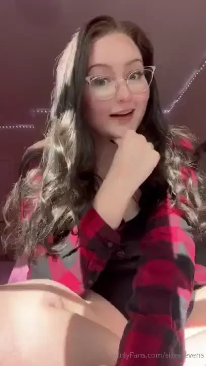 Accidentally squirting a little bit can be such a bitch feels amazing 