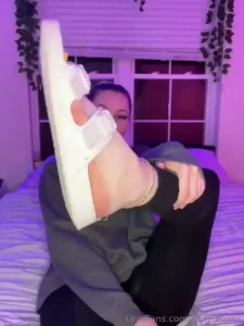 Wore my sandals to a fire with my friends today and my sweaty sticky part 19