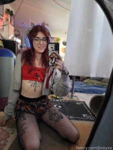 Cum strip me live for at least 2 hours yoga now vibes on https fansly