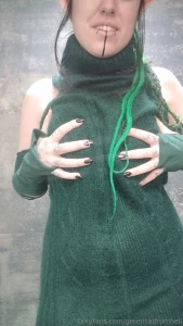 Le contact doux sur ma peau nue part 2