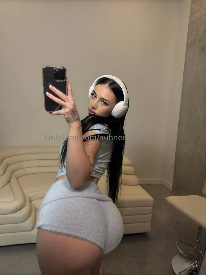 Happy monday part 2550 