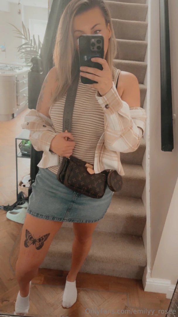 Emilyy-rosee part 457068 