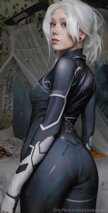 I didn t get many good pictures as black cat part 1