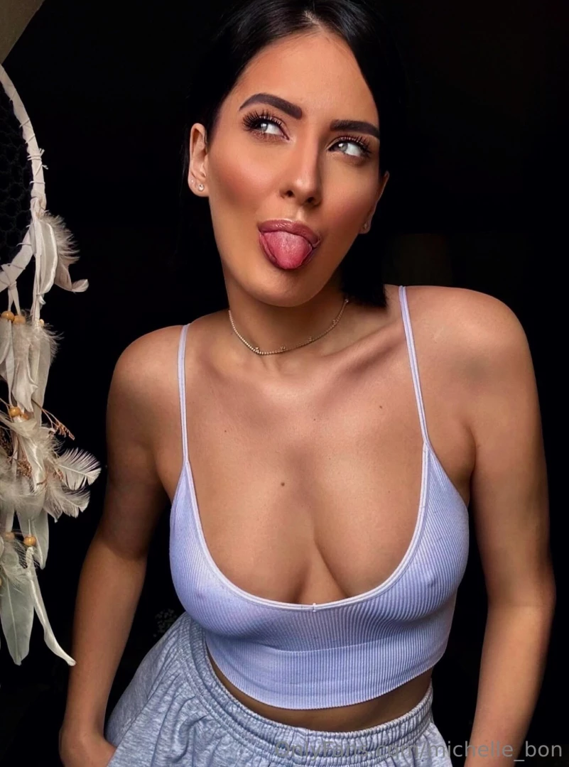 Guys use extra special promotion for a subscription bundles offer 