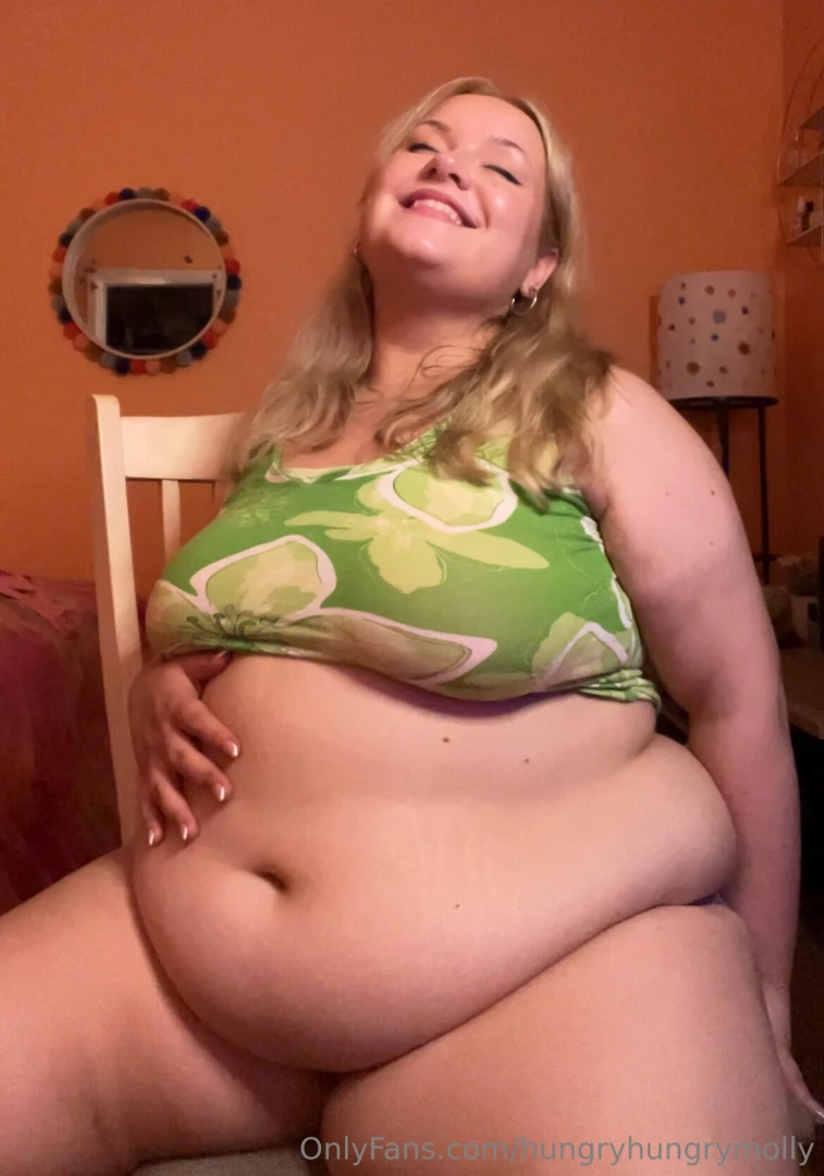 Come watch me play with my bloated belly for 9 5 minutes while i look part 4 