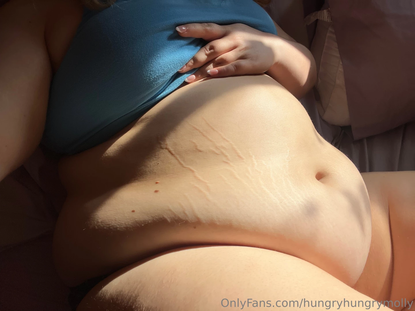 Drenched in sunlight amp stretch marks photo set part 7 