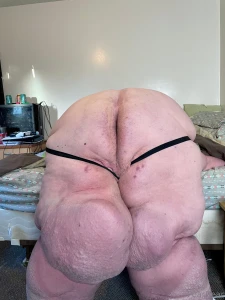 Fatass friday oh i was just doing some stretches why don t you cum in