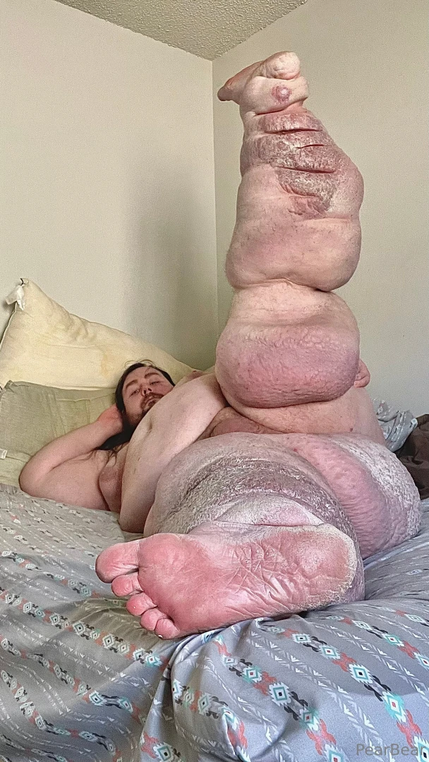 Gettin into bed is pretty darn hard when you re the size of a grizzly part 2 