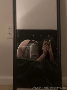 I ve been loving taking pictures bent over in front of my mirror