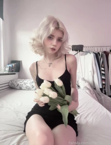 Young petite cute sweet fyp boobs littleboobs hot ass gfe gamergirl part 102