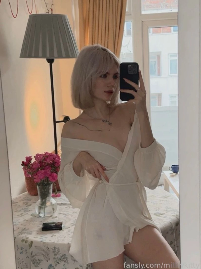 Young petite cute sweet fyp boobs littleboobs hot gfe gamergirl part 22 