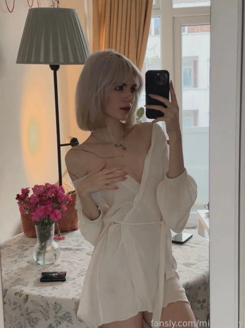 Young petite cute sweet fyp boobs littleboobs hot gfe gamergirl part 24 