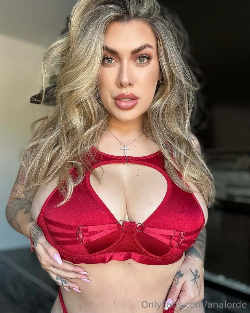 I need to sext baby are you available for me to use for my pleasure 
