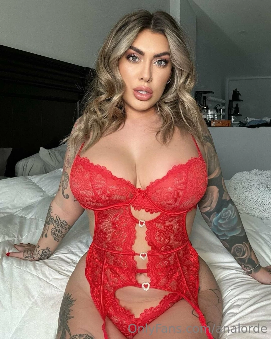 I m feeling naughty baby ana vip 