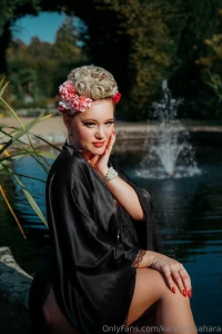 Would you like to see me among the summer garden photos by li eliseeva part 1