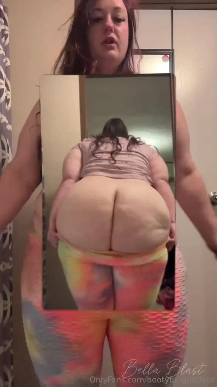 In honor of belly bash with bella blast here is a bootyful belly 