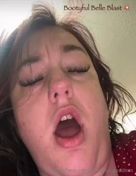 Ok so this is way too hot to not share with it without having to get a 