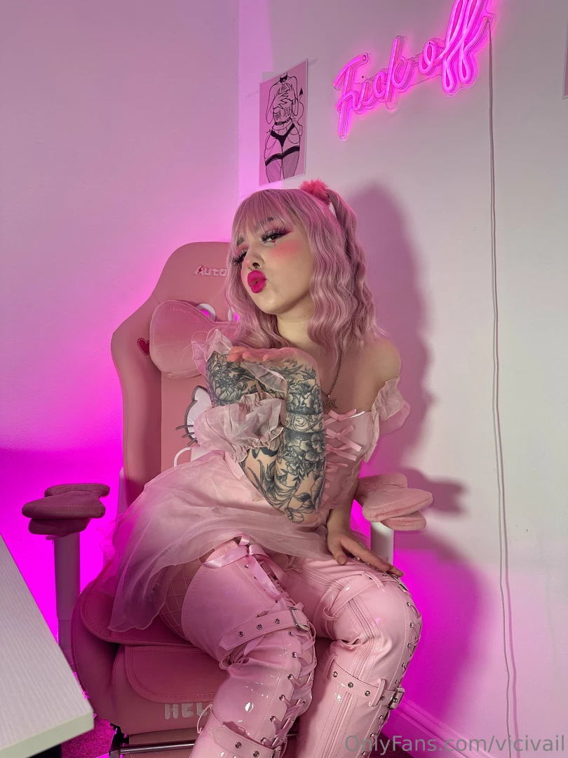 I don t know how but i just keep getting hotter 