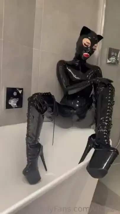 The best sound in this world by the sexiest goddess 