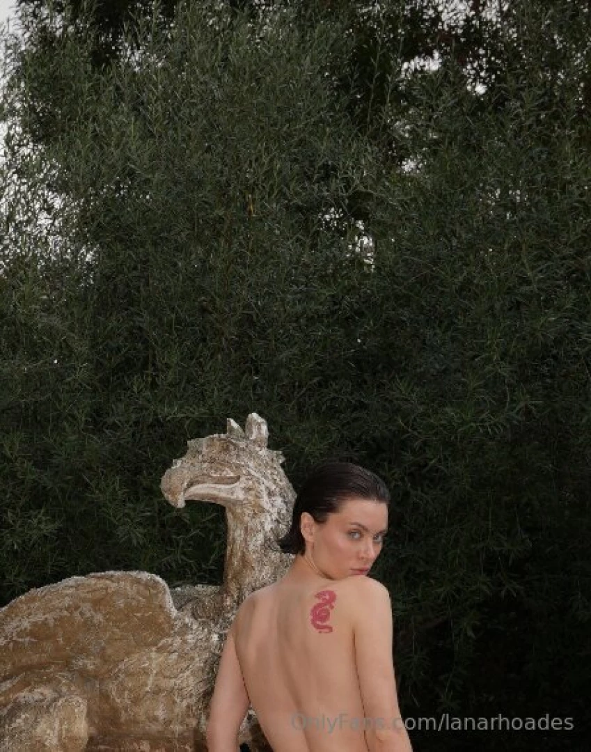 Girl with the iconic dragon tattoo 