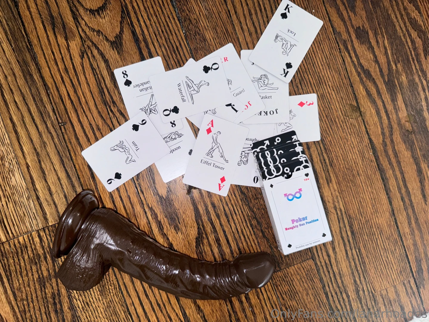 Anyone down to play some cards 