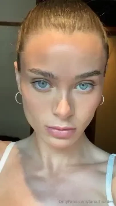 Blessing your morning timeline with these big blue eyes and nothing 