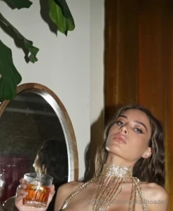 Only dripping in diamonds tn cause if you can t tell from my energy in