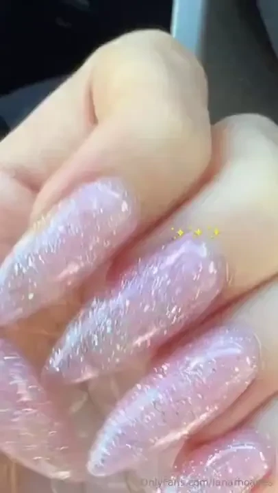 In the mood to scratch some backs and get roughhhh hehe who s down 