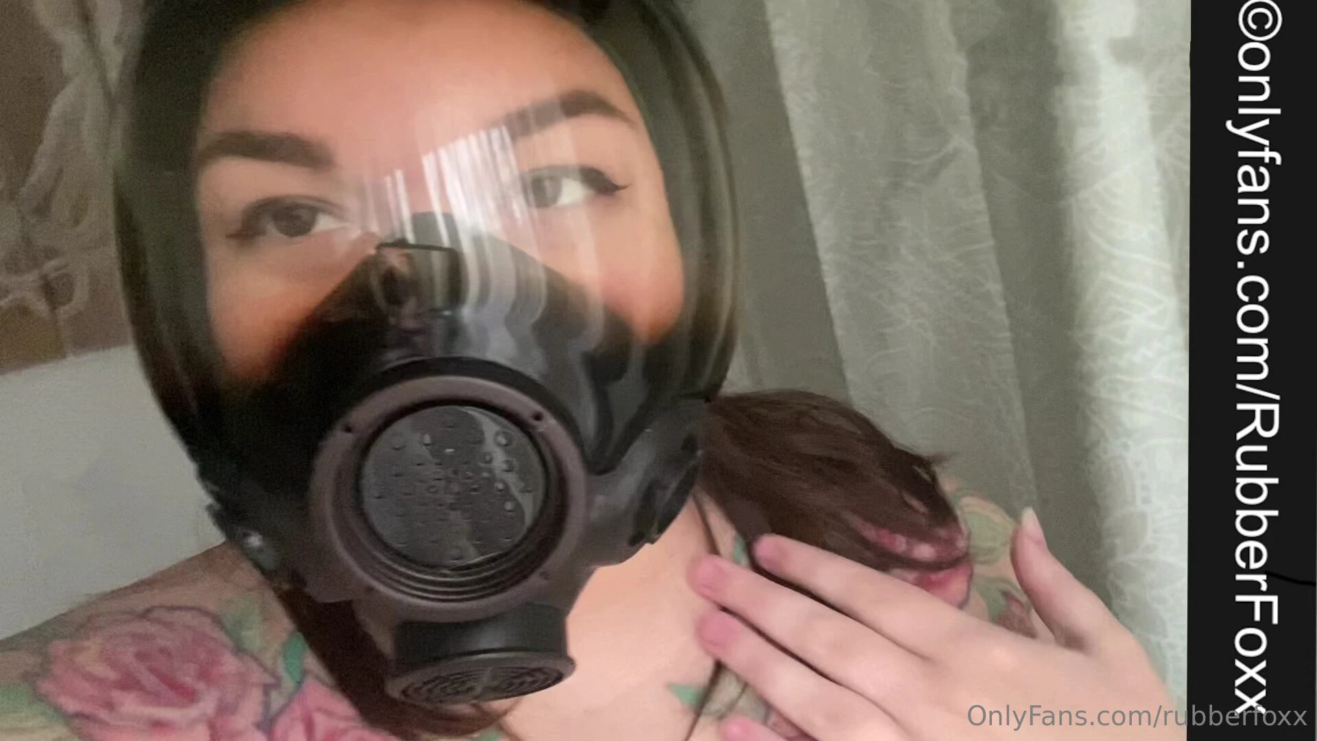 What s your favorite kind of mask gasmask mask rubber fetish http 