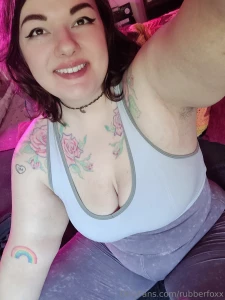 Oops i m manspreading again in sports bra and yoga pants amp amp amp