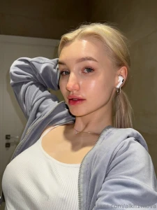 There s a whole story behind this gaze and every movement promises