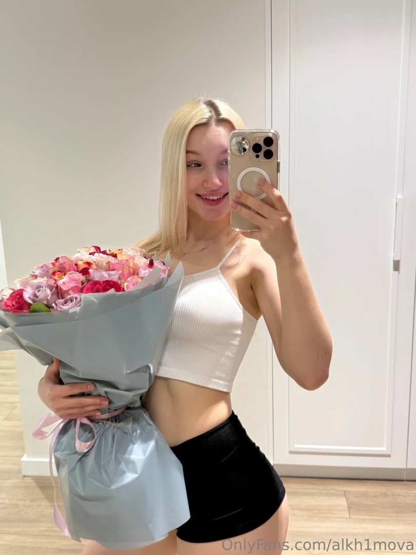 I love flowers their smell and beauty do you often give flowers 