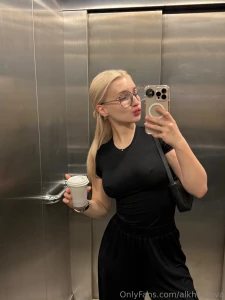 I like to take a cup of coffee for my morning walk it gives me energy