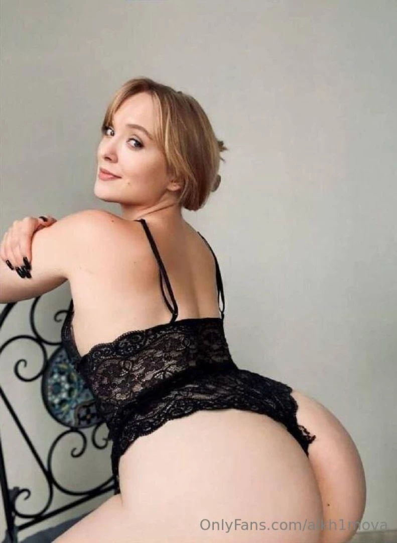 50 hope_evermore she wants you to spank her big booty hope_evermore part 681 