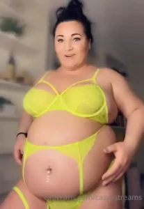 Starting to really love my standing belly