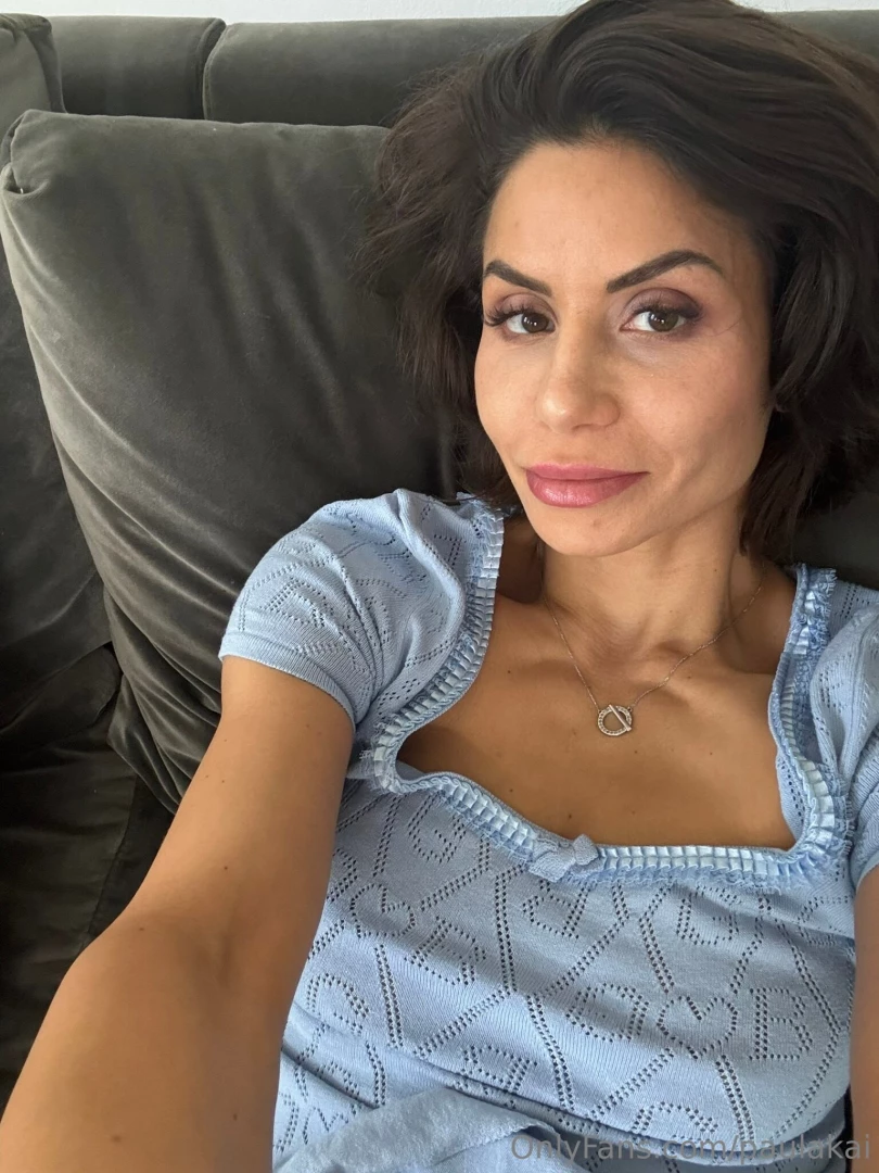 Nothing under this dress 