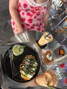 The dream team got to have lunch with my dear friend candii kayn and part 2