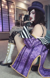 I heard you like moxxi well some of you for sure right i ve been