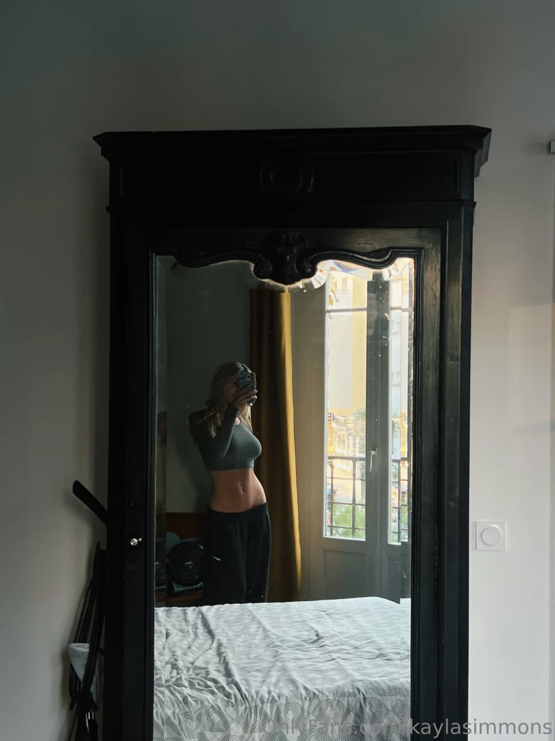 Woke up on the naughty side of bed 