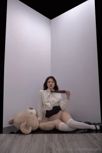 Wanna get messy with her goodgirlhana she can devour your cock and part 1