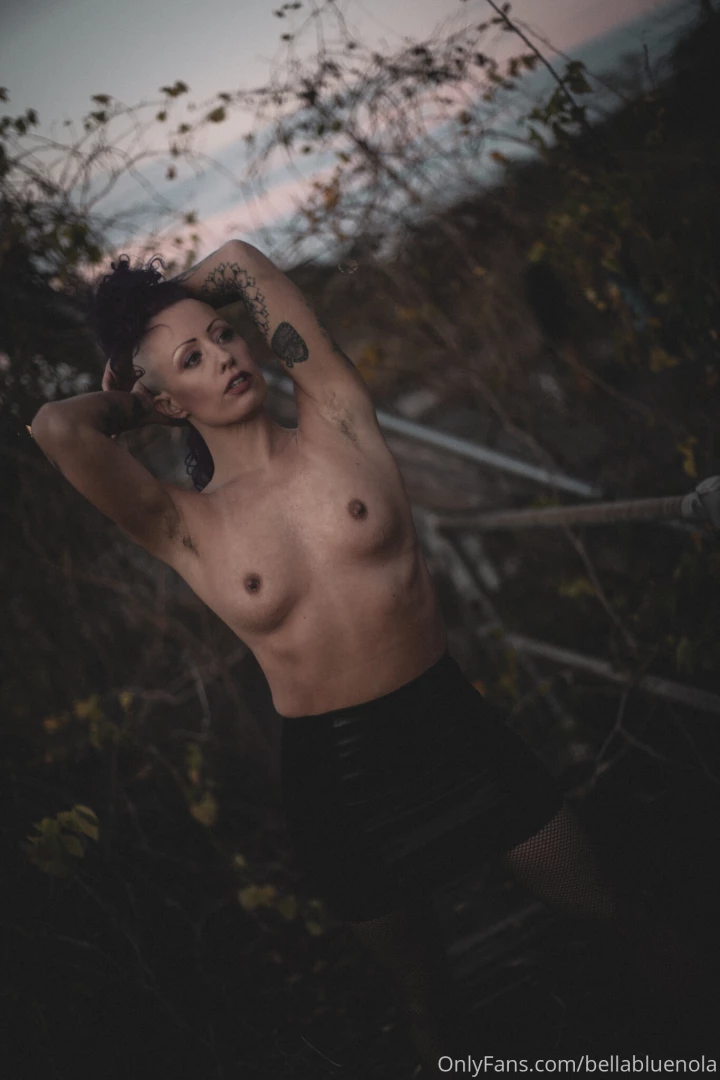 Helloooooo it s officially been a month since my surgery and i am part 1 