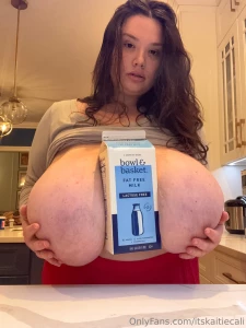 So massive i can hold a milk carton in between them