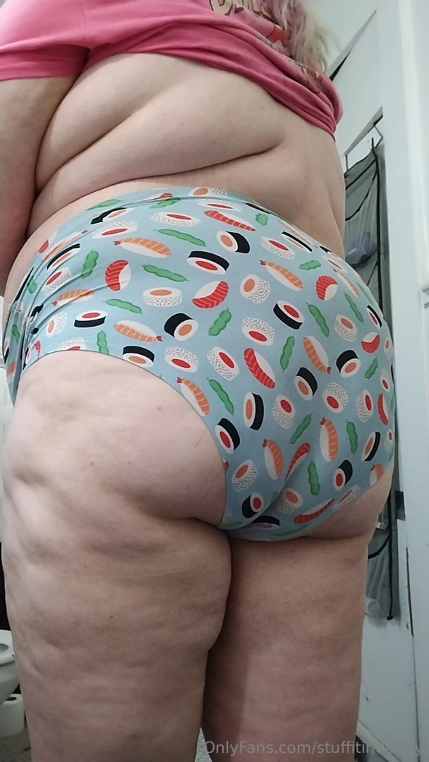 Wanna eat sushi with me 