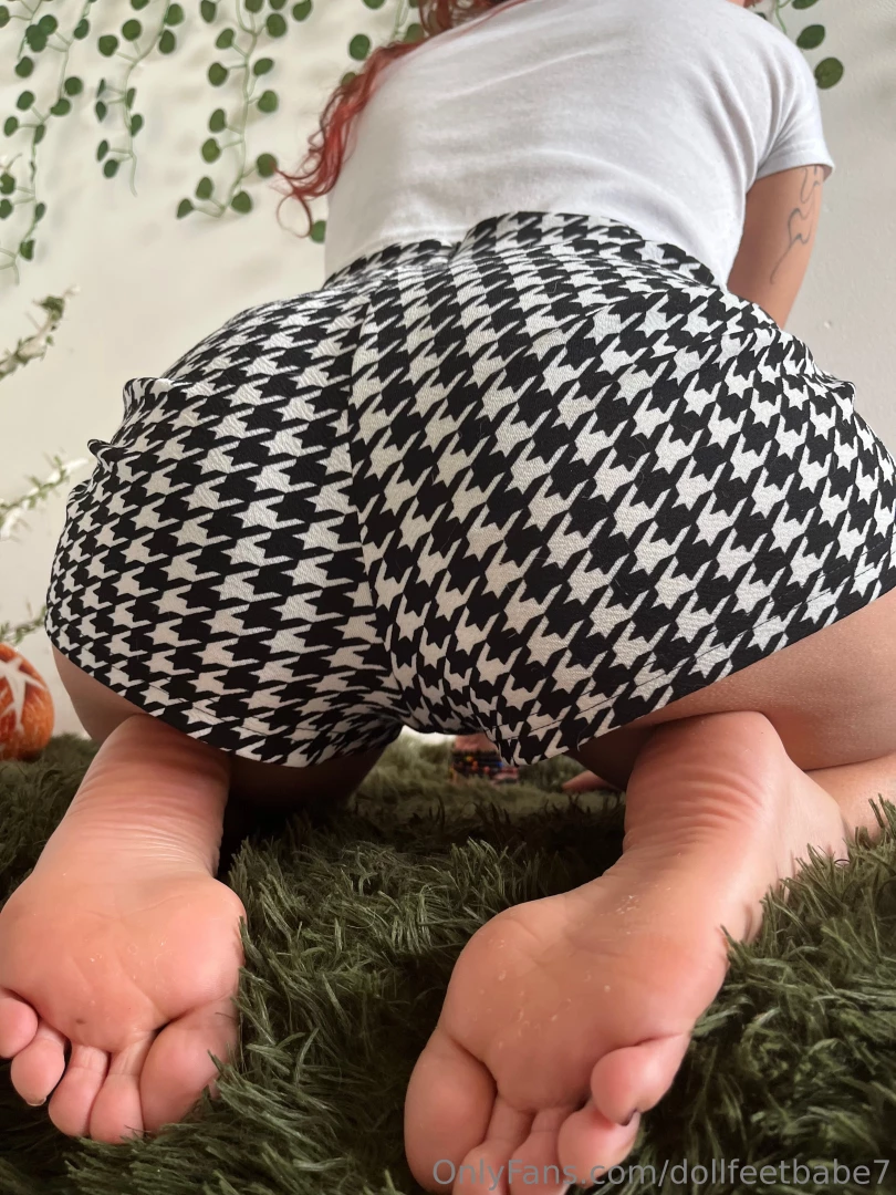 Happy hump day my footboys 