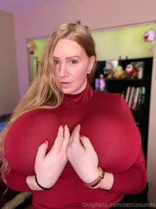 Just a little underboob for your thursday afternoon part 4