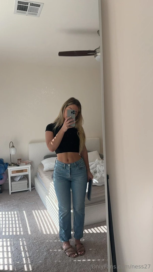 Dm me so i could show you something outta pocket 