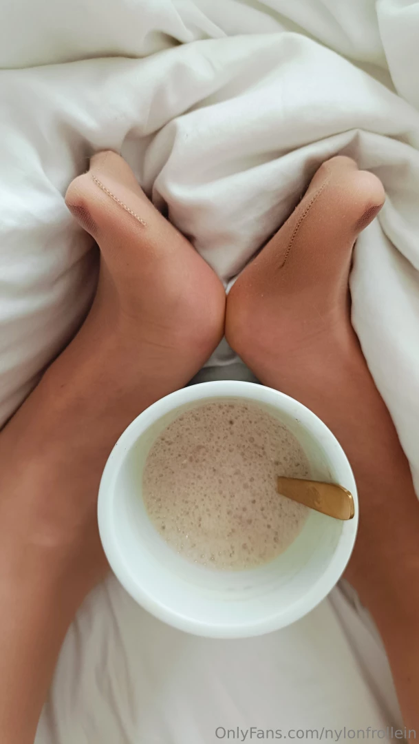 Let s make it a chill sunday and stay in bed ok first up is a cup of 