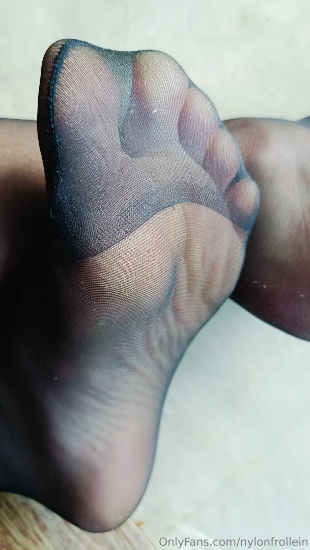 Happy sunday why not spend the day looking at my re-inforced nylon 