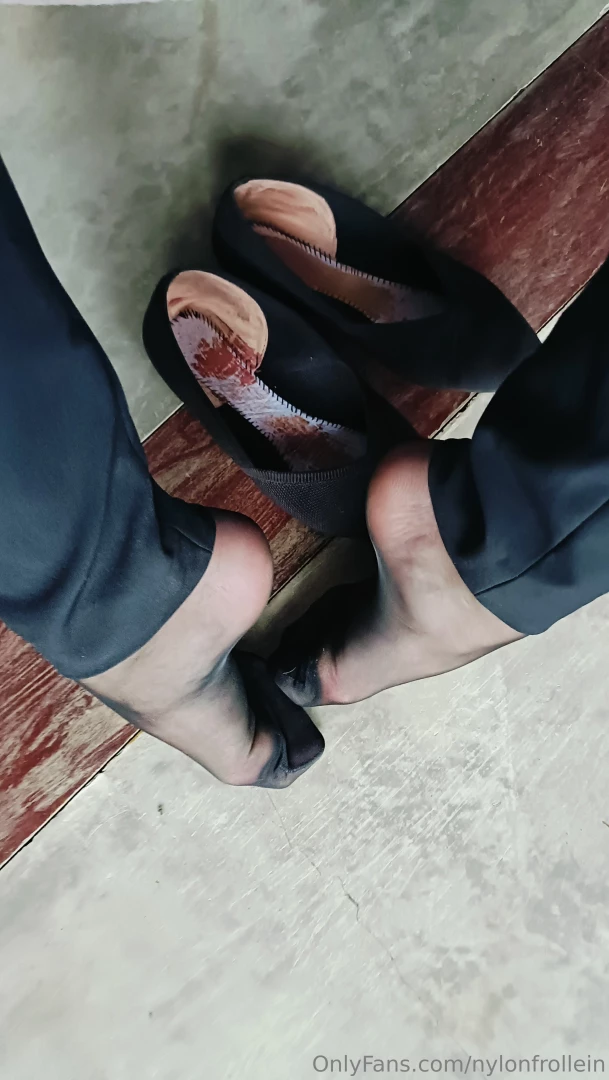 I went on a flight recently and ended up wearing the same black 